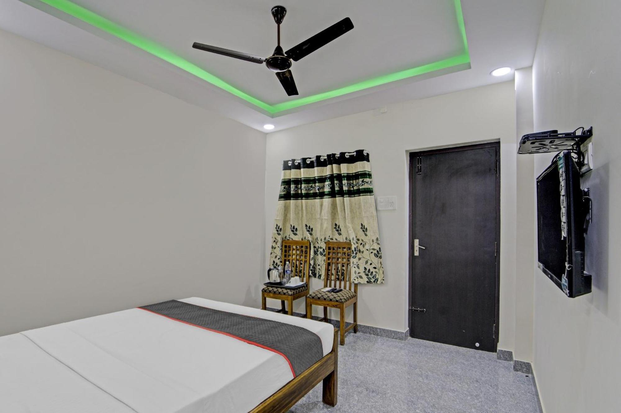 Super Townhouse 1096 Hotel Redfox Nungambakkam Near Apollo & Shankar Nethralaya Hospital Ченнаи Экстерьер фото