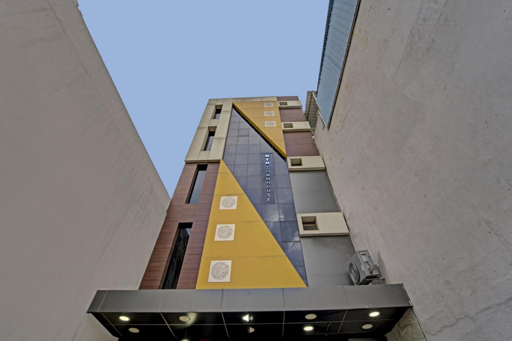 Super Townhouse 1096 Hotel Redfox Nungambakkam Near Apollo & Shankar Nethralaya Hospital Ченнаи Экстерьер фото